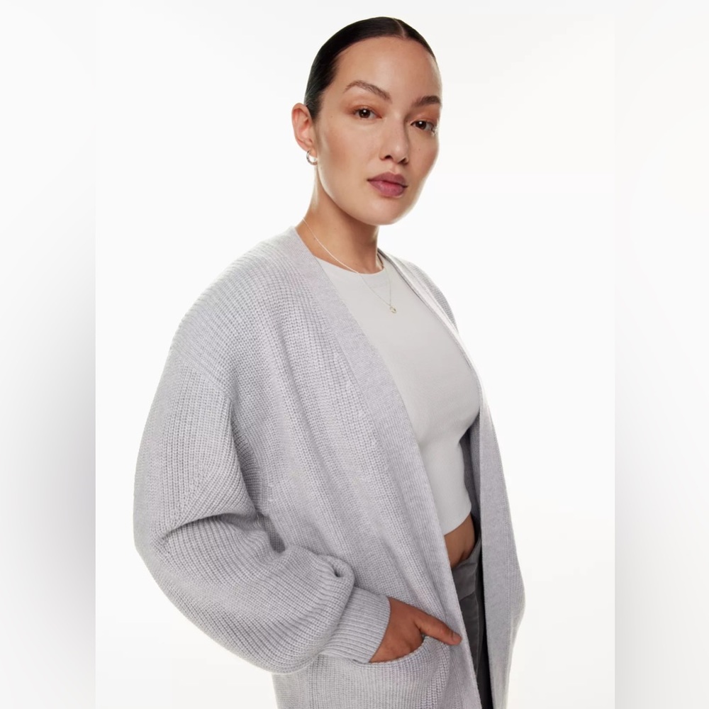 NWOT Wilfred Free Unwind Cardigan Aritzia